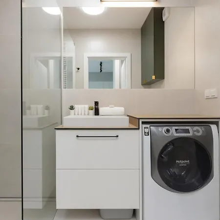 Soft Beige With 1 Bedroom By Renters Apartment *