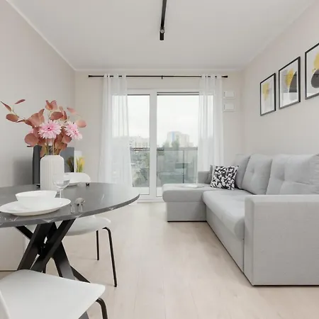 Soft Beige With 1 Bedroom By Renters
